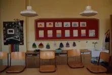 Ein Klassenraum in der Waldorfschule Ottensen. Die Schulräume werden in warmen Farben und natürlichen Materialien gestaltet. sind 