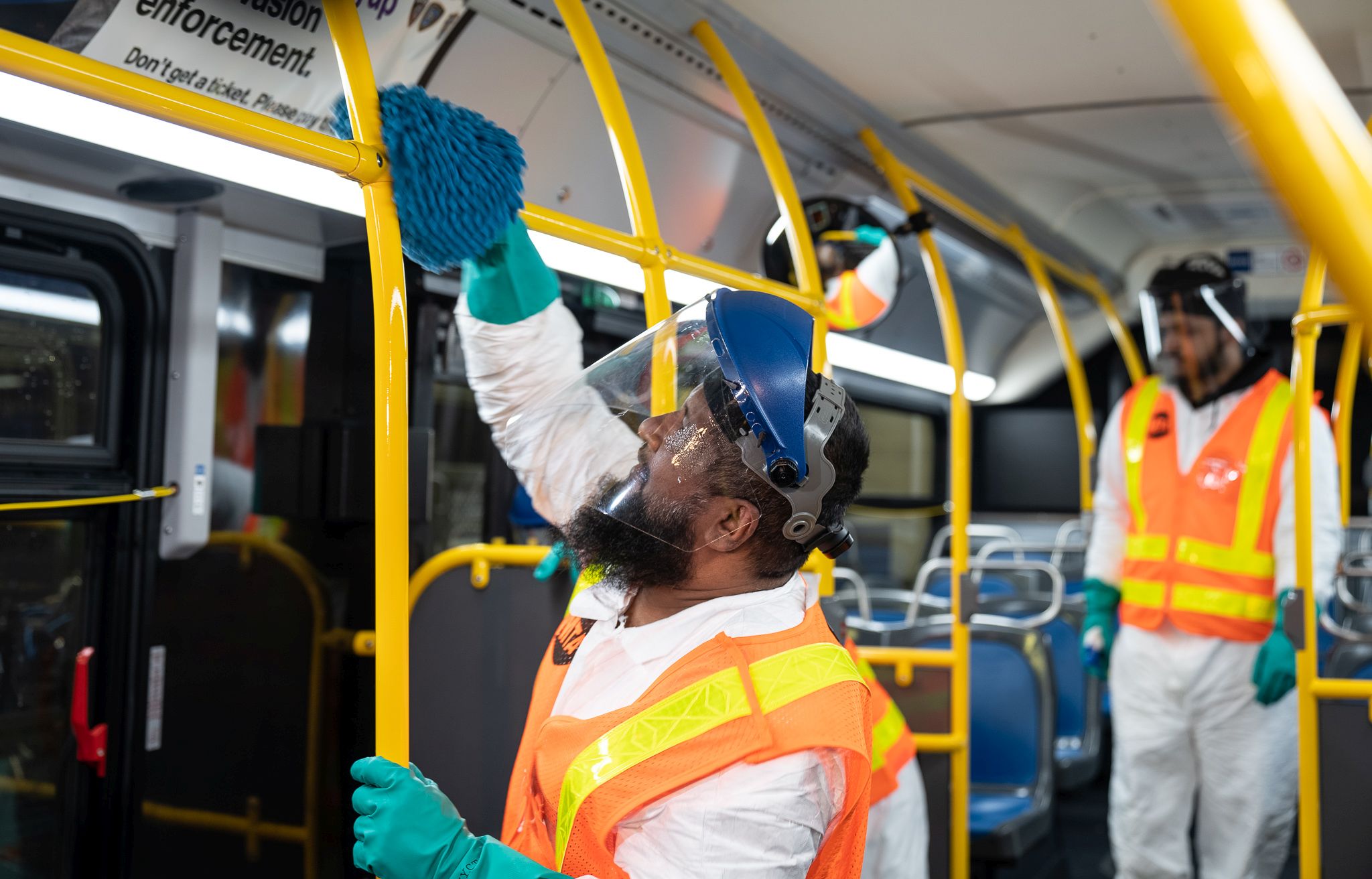 Desinfektion in der New Yorker Metro gegen das Corona-Virus. Desinfektion in der New Yorker Metro gegen das Corona-Virus.