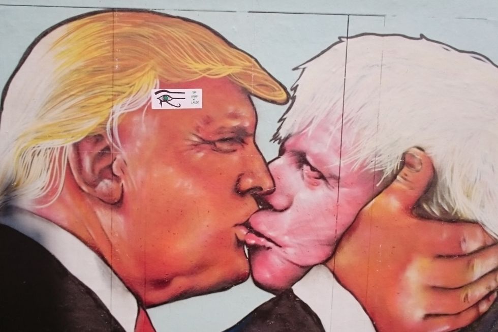 Bruderkuss Donald Trump Boris Johnson Bruderkuss Donald Trump Boris Johnson