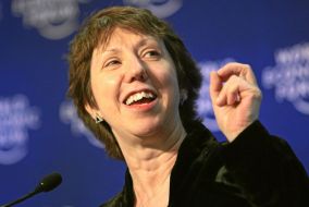 Catherine Ashton. Foto: Monika Flueckiger (swiss-image.ch) für World Economic Forum. Dieses Foto steht unter einer Creative Commons Lizenz.
