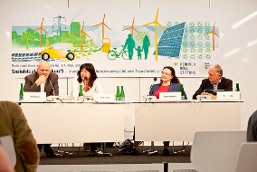 Podium der Veranstaltung