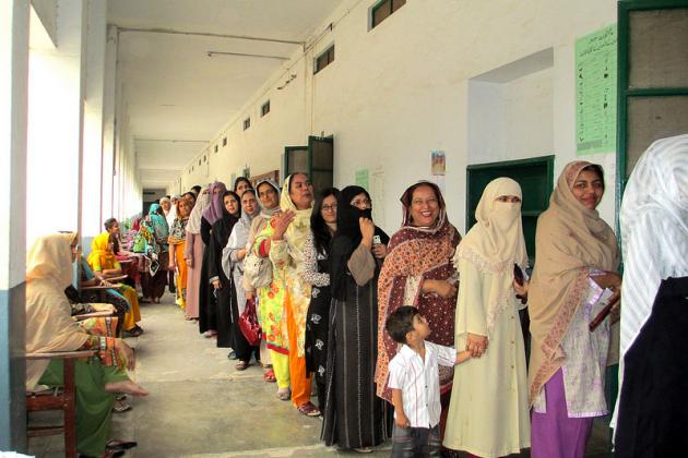Women from Rawalpindi queued for their chance to have a say in Pakistan's elections