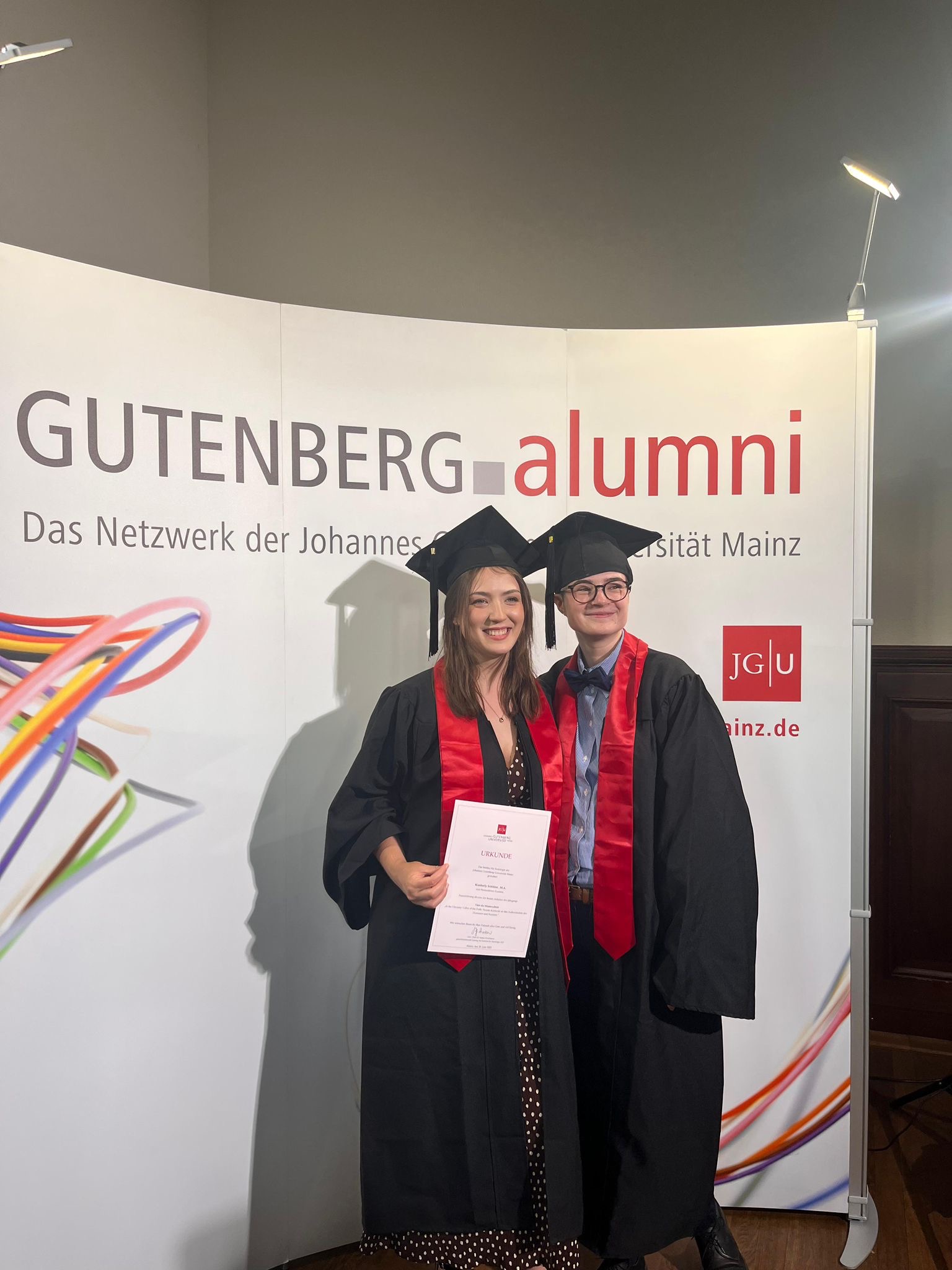 Kimberly Schlüter und Liah Förster