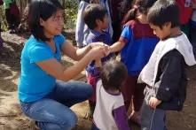 Yolanda Perez with childrenYolanda Perez with children