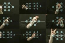 Collage: Neun Bilder zeigen Hände, die vor schematischen neuronalen Netzwerken gestikulieren (neural networks). Schwarzer Hintergrund.