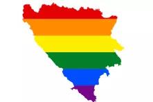LGBT-Flagge auf der Karte Bosnien-Herzegowinas