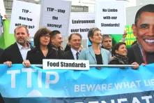 Demonstration gegen die Senkung von Standards in TTIP (Berlin am 25. März 2013)
