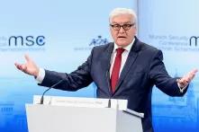 Außenminister Frank-Walter Steinmeier am Rednerpult