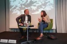 Adnan Rondic und Miranda Jakisa im Gespraech