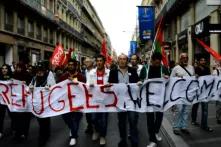 Whilst the French government focuses on military actions in dealing with the refugee crisis, these protestants in Toulouse demand more help for the refugees (September 5, 2015)