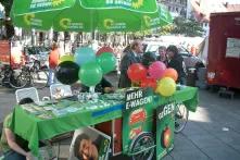 Info-Stand von Bündnis 90/Die Grünen bei einer Demo gegen Gentechnik