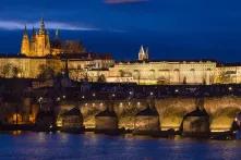 Prag bei Nacht.