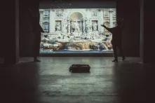 „Szene aus „MICRO THEATRE: La dolce vita“ von Romuald Krężel & Monica Duncan im Rahmen des Performing Arts Festival Berlin 2018“ 