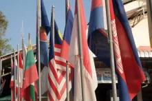 Siebzig Jahre Menschenrechte - ein Blick aus dem Süden: Fahnen der ASEAN Mitgliedsstaaten