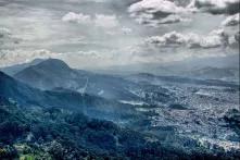 Blick auf Bogota von einem Berg