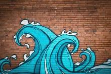 Serbien und Kosovo – Bild: Street Art - zwei Wellen schlagen ineinander.