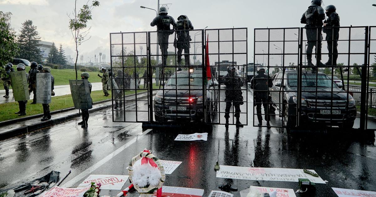 Belarus Die Farben Der Polizeigewalt Heinrich Boll Stiftung