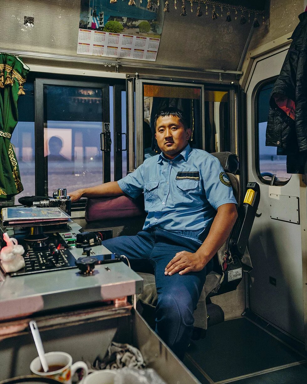 Böll.Thema_Infrastrukturen - Portrait: Zanserik Zhanaderbyv