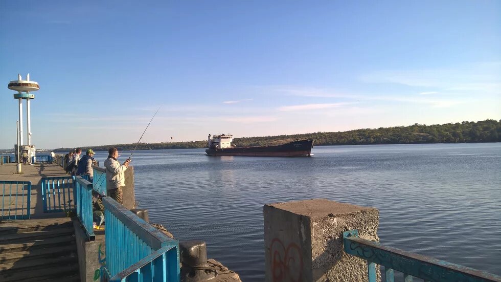 Angler am Dniepr in Saporizhja Angler am Dniepr in Saporizhja