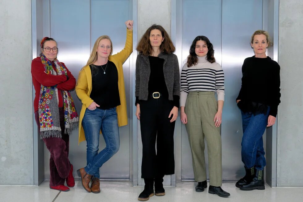 Gruppenbild mit fünf weiblichen Personen. Jury für den Friedensfilmpreis 2026