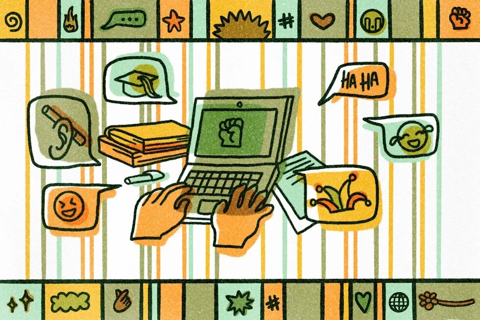Illustration von Händen an einem Laptop, umgeben von Sprechblasen mit Symbolen wie einem Doktorhut, einer Narrenkappe und Emojis.