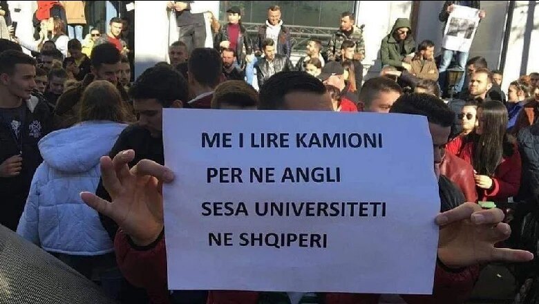 Banner: Cheaper truck to England than university in Albanian, Lapsi.al, The most spicy slogans from the student protest (2018). 