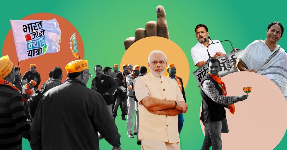 Indische Politiker*innen, darunter Narendra Modi und Rahul Gandhi, auf einem grün-orangefarbenen Hintergrund. Im Hintergrund Demonstrierende und eine Hand mit Wahlmarkierung.