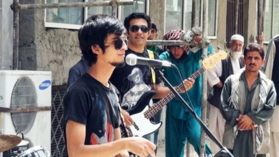 Kabul Dreams in street concert