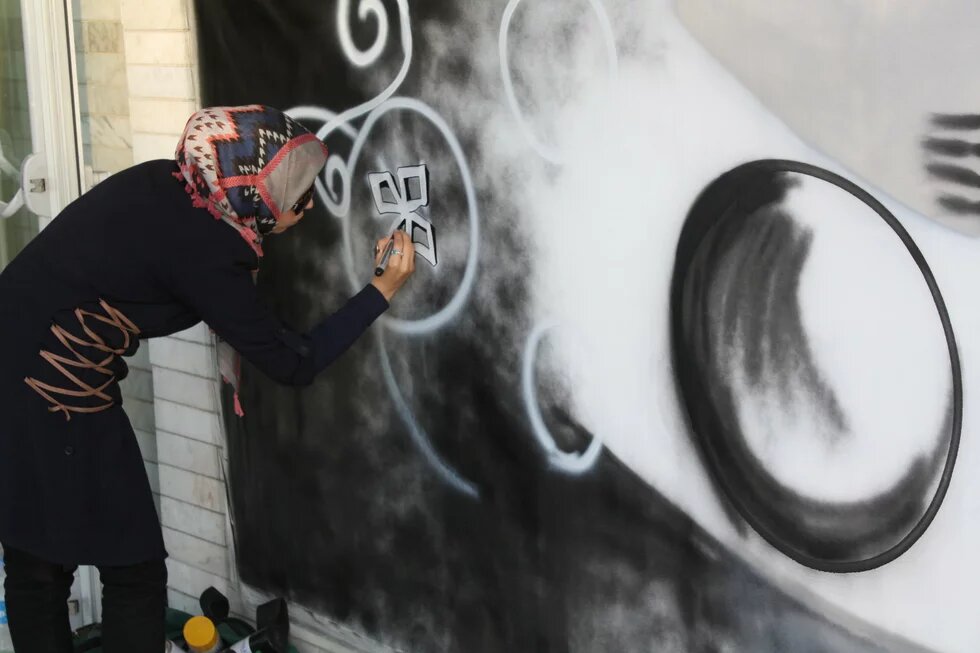 Shamsia Hassani ist eine Graffiti Künstlern aus Kabul Shamsia Hassani