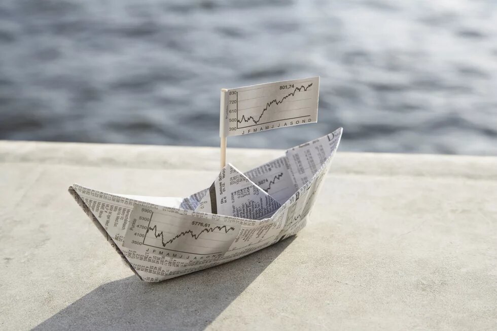 transatlantic trade Boat made of paper
