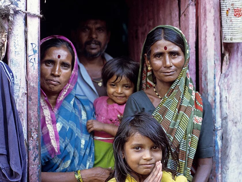 Women in the slums of Pune, India Women in the slums of Pune, India
