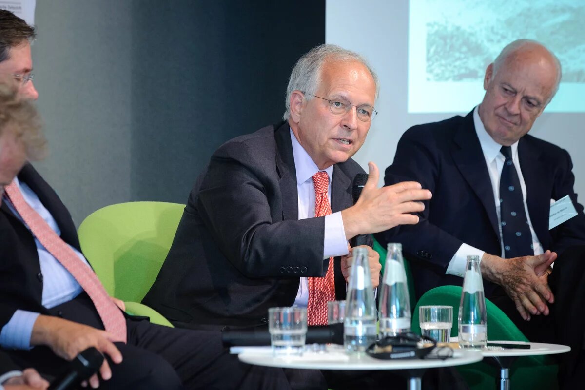 Wolfgang Ischinger 2011 bei der Außenpolitische Jahrestagung der Heinrich-Böll-Stiftung Wolfgang Ischinger