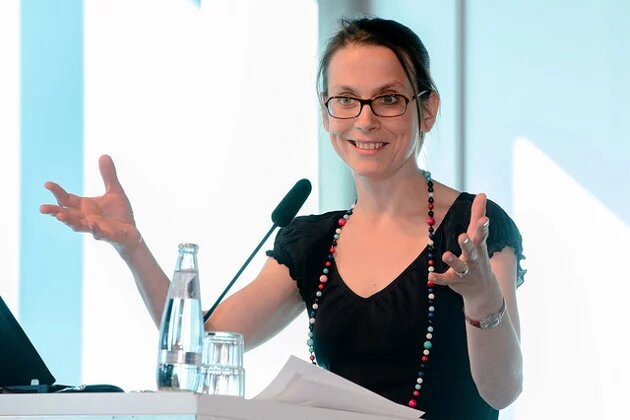 Dorothee Landgrebe bei der Veranstaltung "Einfach. Jetzt. Machen." 2014 in der Heinrich-Böll-Stiftung
