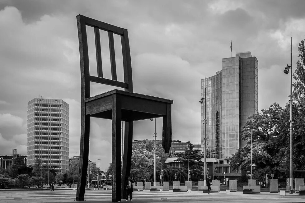 Broken Chair Geneva
