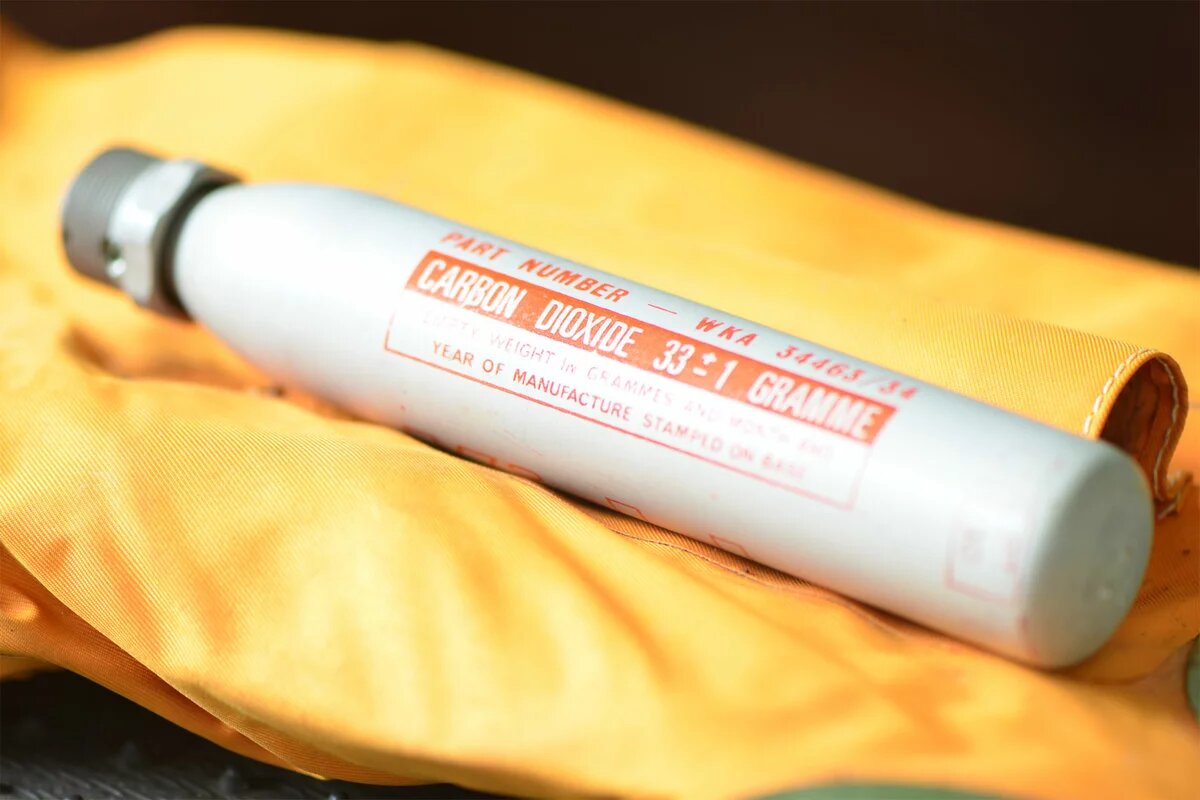Flasche mit CO2 Flasche mit CO2