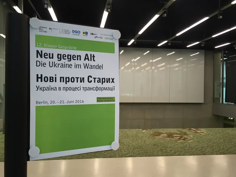 Neu gegen Alt ist der Titel des Kiewer Gespräche 2016 Am 20. und 21. Juni 2016 finden die Kiewer Gespräche in Berlin statt