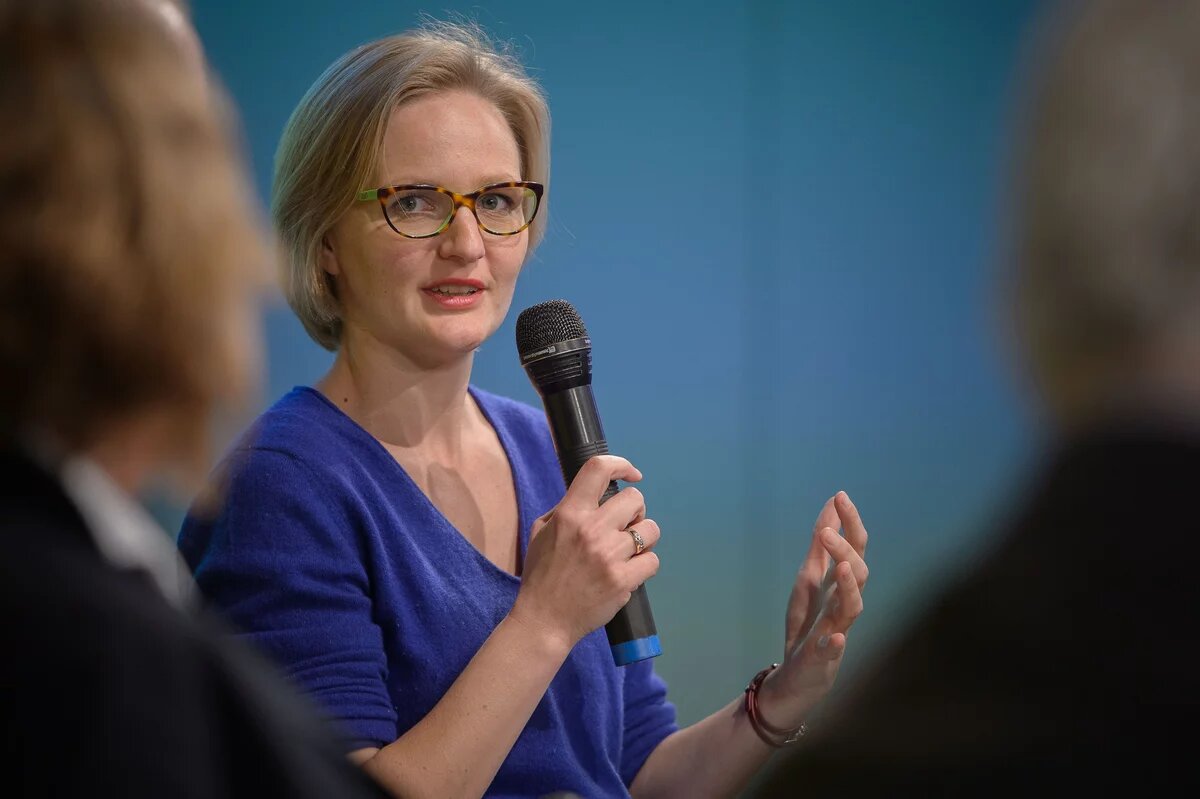 Dr. Franziska Brantner bei einer Diskussion der Heinrich-Böll-Stiftung