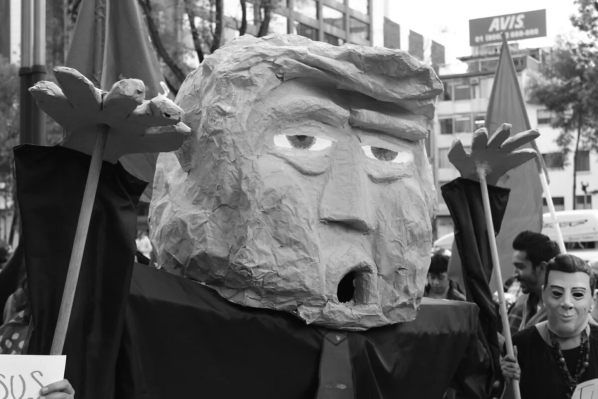 Primera Manifestación Anti - Trump Die mexikanische Wirtschaft unter Trump