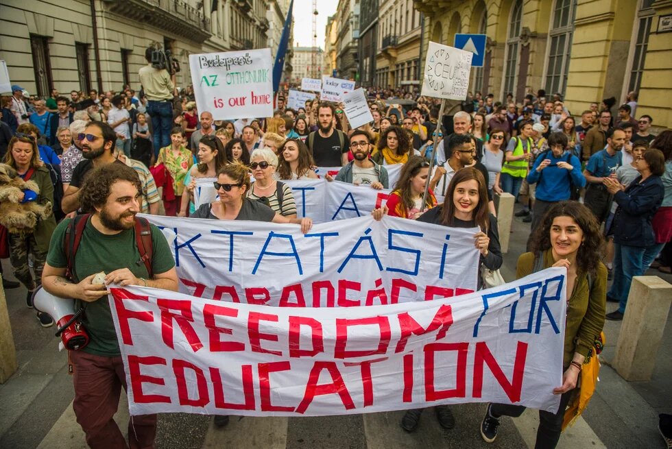 Demonstration in Budapest Demonstration für die Freiheit der Bildung in Budapest