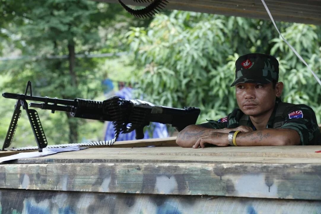Karen National Union Army (KNU) im Dienst der Sicherung