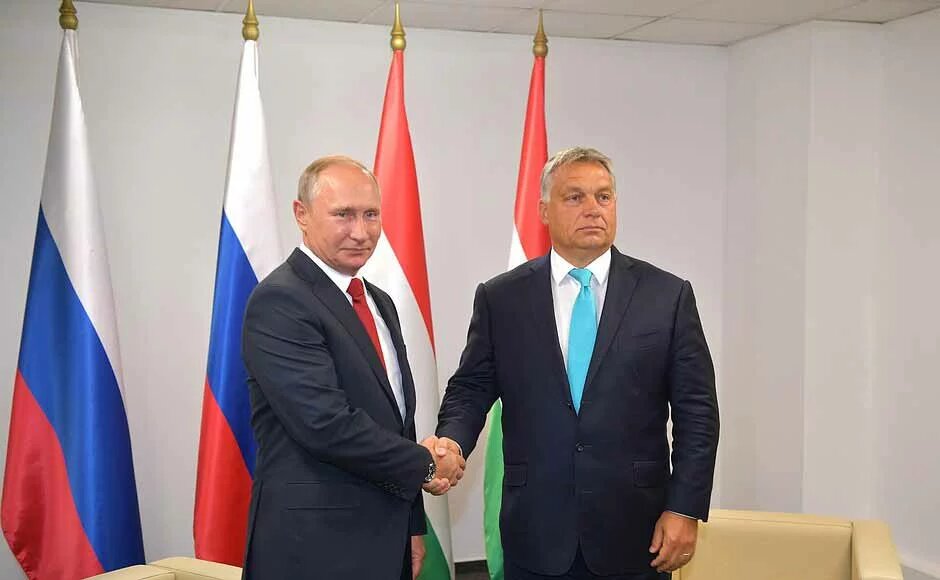 Meeting with Prime Minister of Hungary Viktor Orban Wladimir Putin shakes hands with Viktor Orbán