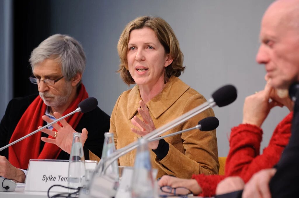 Sylke Tempel bei einer Diskussion in der Heinrich-Böll-Stiftung