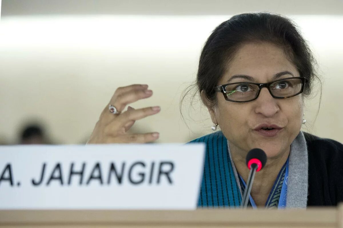 Asma Jahangir asks a question during Human Rights Day Event. 10 December 2012. Photo by Jean-Marc Ferré Asma Jahangir asks a question during Human Rights Day Event. 10 December 2012. Photo by Jean-Marc Ferré