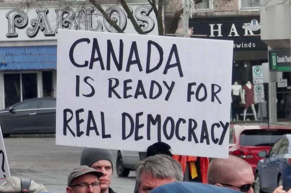 Demonstration für eine Wahlrechtsreform im Februar 2017 in Guelph, Ontario. Demonstration für eine Wahlrechtsreform im Februar 2017 in Guelph, Ontario.