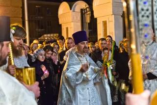 Russisch-orthodoxe Feier der Auferstehung Jesu Russisch-orthodoxe Feier der Auferstehung Jesu