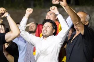 vier Mandaten bei der Wahl erreichte, könnte buchstäblich das Zünglein an der Waage darstellen, um Đukanović zu Fall zu bringen. Dritan Abazović Partei, die vier Mandaten bei der Wahl erreichte, könnte buchstäblich das Zünglein an der Waage darstellen, um Đukanović zu Fall zu bringen.