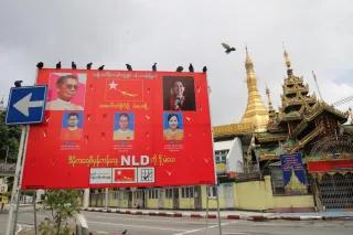 Wahlplakate in Myanmar Wahlplakate in Myanmar