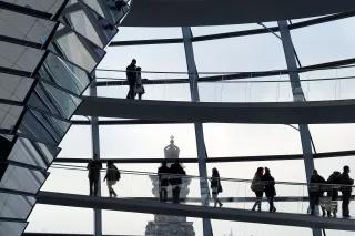 Innenaufnahme der Reichstagskuppel mit Verspiegelung in der Mitte