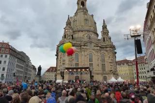 Dresden-Kundgebung für Weltoffenheit am 10. Januar 2015-08.JPG Kundgebung für Weltoffenheit, Mitmenschlichkeit und Dialog im Miteinander