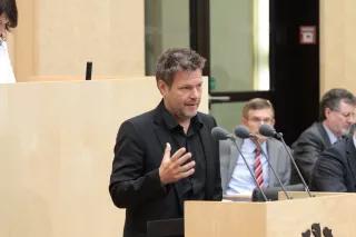 947. Plenarsitzung des Bundesrates Minister Robert Habeck (Schleswig-Holstein) spricht zum EEG am 8. Juli 2016 im Bundesrat.